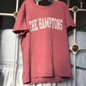 The hamptons , brandy Melville t shirt